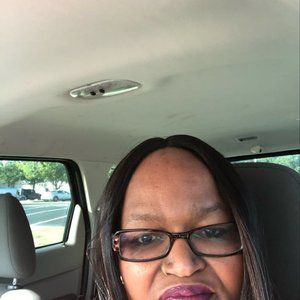 Meet your Posher, Michele